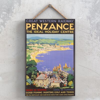 P1050 - Penzance The Idealoliday Center Original National Railway Poster auf einer Plakette im Vintage-Dekor
