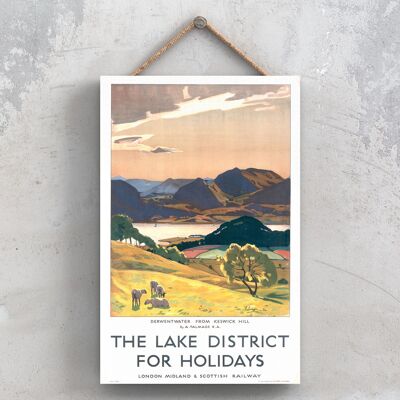 P1136 - El distrito de los lagos Derwentwater de Keswickill Póster original del ferrocarril nacional en una placa de decoración vintage