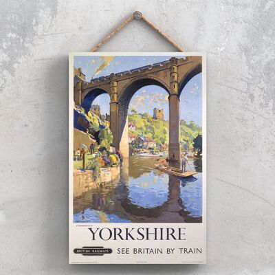 P1196 - Poster delle ferrovie nazionali originali dello Yorkshire Knaresborough su una targa con decorazioni vintage