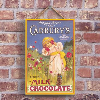 P1206 - Une publicité vintage de style rétro classique de Cadbury sur une plaque en bois 1