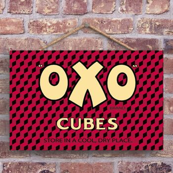 P1258 - Une publicité vintage classique de style rétro Oxo Cube sur une plaque en bois 1