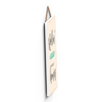 P1498 - Rollin' With My Homies Illustration minimaliste sur le thème de la cuisine sur une plaque en bois suspendue 3
