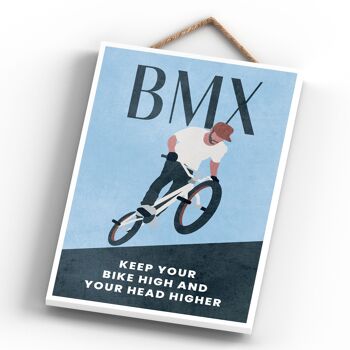 P1526 - Illustration BMX faisant partie de notre thème sportif imprimée sur une plaque à suspendre en bois 4
