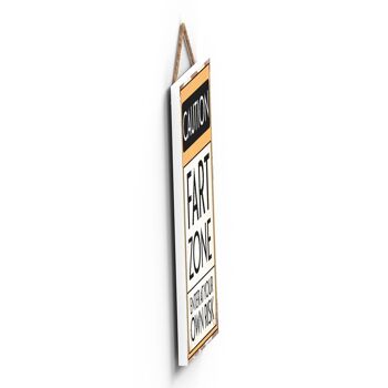 P1530 - Signe de typographie Attention Fart Zone imprimé sur une plaque suspendue en bois 3