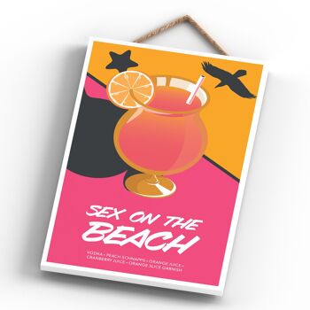 P1636 - Sexe sur la plage dans un verre à cocktail de style moderne sur le thème de l'alcool Plaque à suspendre en bois 4