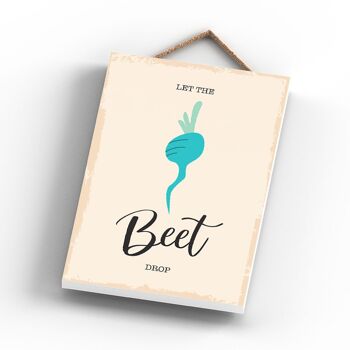 P1739 - Let The Beet Drop Illustration minimaliste sur le thème de la cuisine sur une plaque en bois suspendue 3