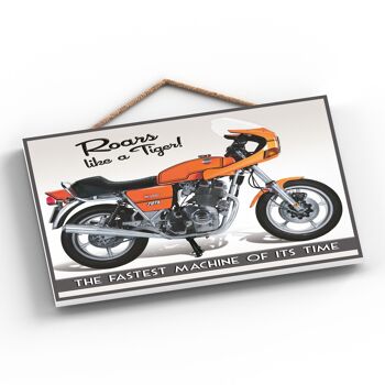 P1890 - Jota Roars Motorbike Poster Style Plaque à Suspendre en Bois 2