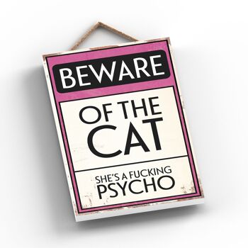 P2012 - Beware Of The Cat Typography Sign Imprimé sur une plaque à suspendre en bois 2