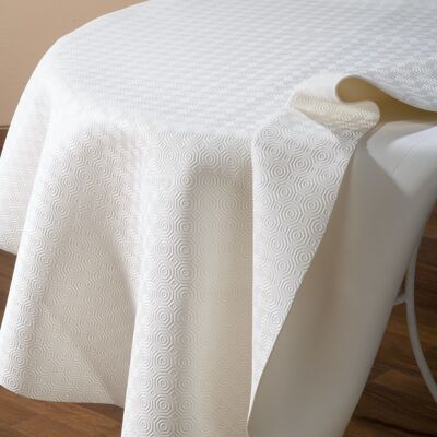 TABLE PROTECTOR WHITE OVAL TABLECLOTH 135x220