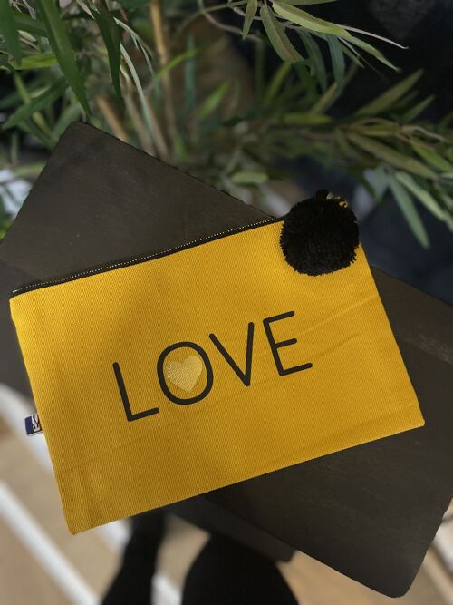 Pochette zippée  Moutarde " Love"