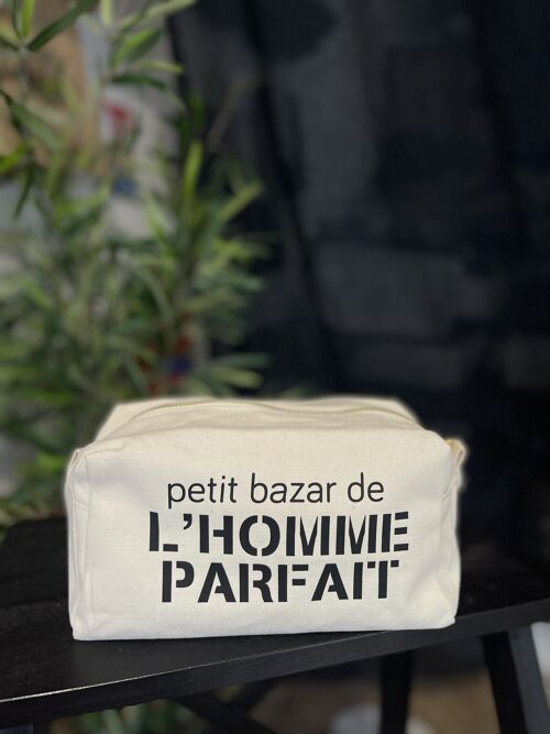 Trousse de toilette cube Ecru " Le petit bazar de l'homme parfait"