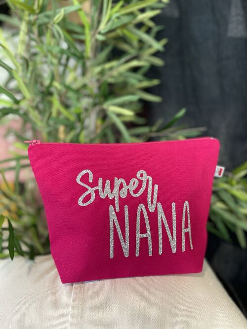 Trousse de toilette Fuschia "Super Nana"