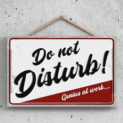 P2133 – Don't Disturb Genius Lustiger Aufhänger aus Holz