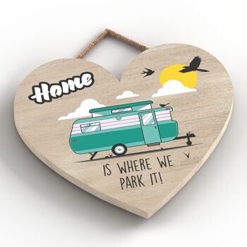 P2213 - Plaque à suspendre en forme de cœur sur le thème de la caravane verte Park It 2