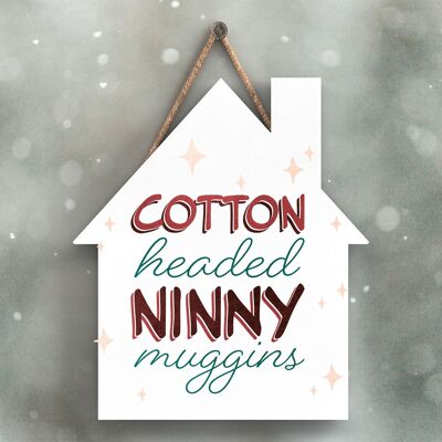 P2346 - Ninny Nuggins Elfen-Typografie mit Baumwollkopf auf einem hölzernen Hängeschild in Form eines Hauses