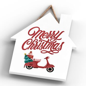 P2358 - Joyeux Noël Scooter Et Typographie Sur Une Plaque à Suspendre En Bois En Forme De Maison 4