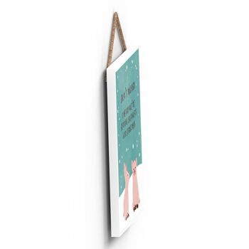 P2530 - Typographie de cochon dans des couvertures sur une plaque à suspendre en bois de forme carrée 3