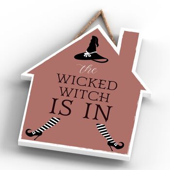 P2641 - La méchante sorcière est dans la maison en forme de sorcellerie sur le thème de la sorcellerie à suspendre en bois 4