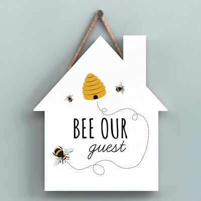 P3032 - Placa colgante con forma de casa de madera decorativa con tema de abeja nuestra abeja invitada