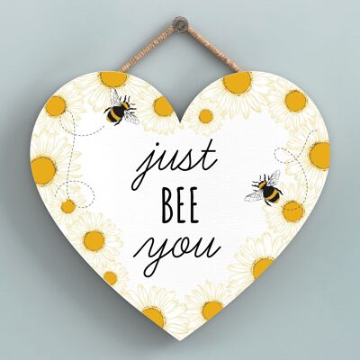 P3151 - Placa colgante en forma de corazón decorativa de madera con tema de abeja blanca Just Bee You