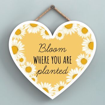P3160 - Plaque décorative à suspendre en forme de cœur en bois sur le thème de l'abeille jaune Bloom Where You Are 1