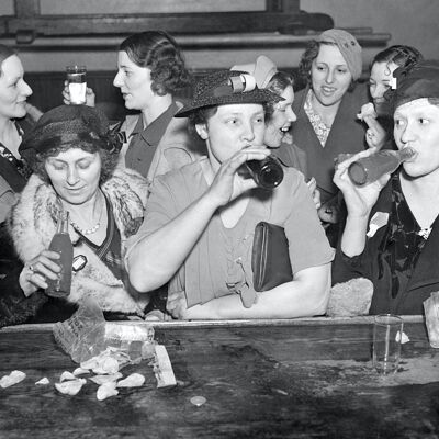 Carte de voeux vierge - Mesdames au bar