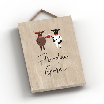 P4205 - Vache Ffrindiau Goran Best Friends Welsh Cute Animal Theme Plaque à suspendre en bois 2