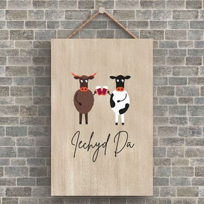 P4207 – Kuh Iechyd Da Good Health walisisches süßes Tiermotiv aus Holz zum Aufhängen