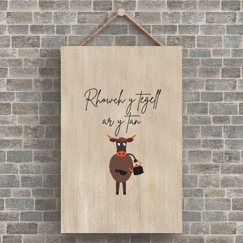 P4215 - Cow Rhowch Y Tegell Ar Y Tan Put The Kettle On Welsh Cute Animal Theme Plaque