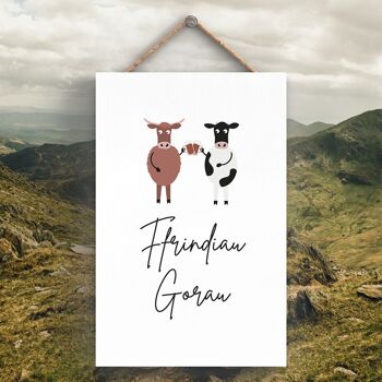 P4254 - Vache Ffrindiau Goran Best Friends Welsh Cute Animal Theme Plaque à suspendre en bois 1