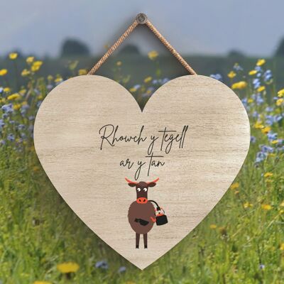 P4313 - Cow Rhowch Y Tegell Ar Y Tan Put The Kettle On Welsh Cute Animal Theme Plaque