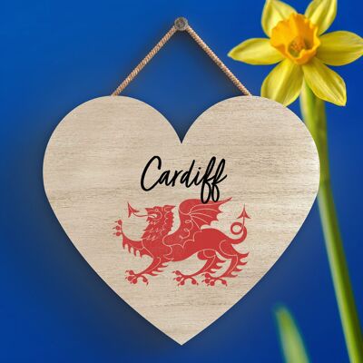 P4706 - Cardiff Welsh Dragon Location Plaque à Suspendre Coeur en Bois