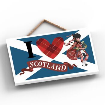 P4820 - I Love Scotland Écossais jouant de la cornemuse sur le thème de l'Écosse Plaque à suspendre en bois 2