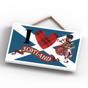 P4820 - I Love Scotland Écossais jouant de la cornemuse sur le thème de l'Écosse Plaque à suspendre en bois 4