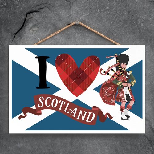 P4832 - I Love Scotland Scottish Man Playing Bagpipes On Scotland Theme Wooden Hanging Plaque