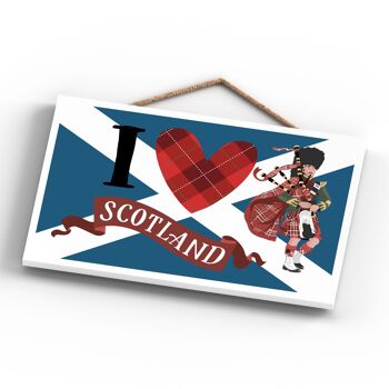 P4832 - I Love Scotland Écossais jouant de la cornemuse sur le thème de l'Écosse Plaque à suspendre en bois 4