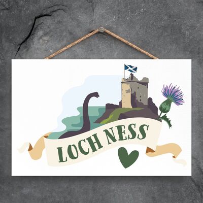 P4835 - Placa Colgante de Madera con Tema del Monstruo del Lago Ness y el Castillo de Escocia
