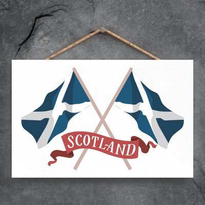 P4837 - Plaque à suspendre en bois Drapeaux écossais sur le thème de l'Écosse