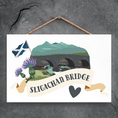 P4838 - Placa Colgante de Madera Temática Puente Sligachan Sobre Escocia