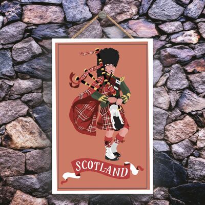P4842 - Placa Colgante de Madera con Tema de Gaitero Escocés Sobre Escocia
