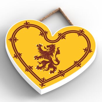 P4867 - Plaque à suspendre en bois sur le thème de l'Écosse en forme de cœur de lion rampant 4
