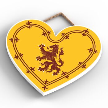 P4881 - Plaque à suspendre en bois sur le thème de l'Écosse en forme de cœur de lion rampant 4