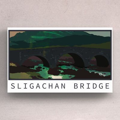 P4987 - Imán de madera con ilustración de paisaje escocés nocturno del puente Sligachan
