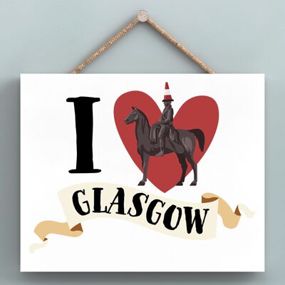 P5141 - I Love Glasgow Duke Of Wellington Cone Statue Scotland Theme Wooden Plaque
