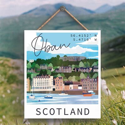P5363 - Placa colgante de madera con ilustración de paisaje de Escocia frente al puerto de Oban