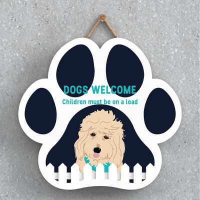 P5609 - Goldendoodle Dogs Welcome Children On Leads Katie Pearson Artworks Pawprint Plaque à suspendre