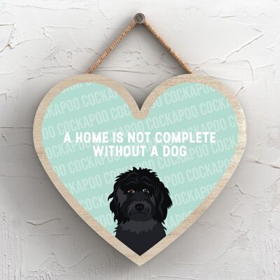 P5671 - Black Cockapoo Home no está completo sin Katie Pearson Artworks Heart Hanging Plaque