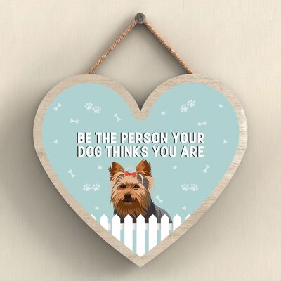 P5766 – Yorkshire Terrier Seien Sie die Person, für die Ihr Hund Sie hält, ohne Katie Pearson Artworks Herz-Plakette zum Aufhängen