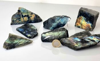 Cristaux de Labradorite Tranches à moitié polies 3