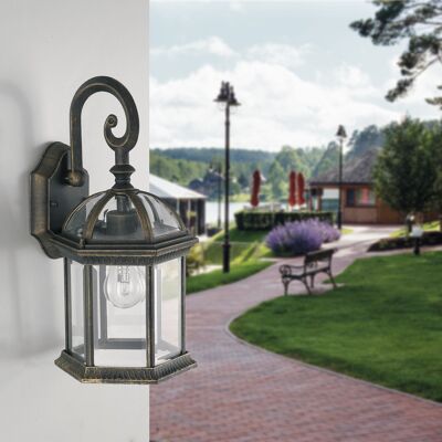Gaeta outdoor lantern wall light, in die-cast aluminum with glass diffuser